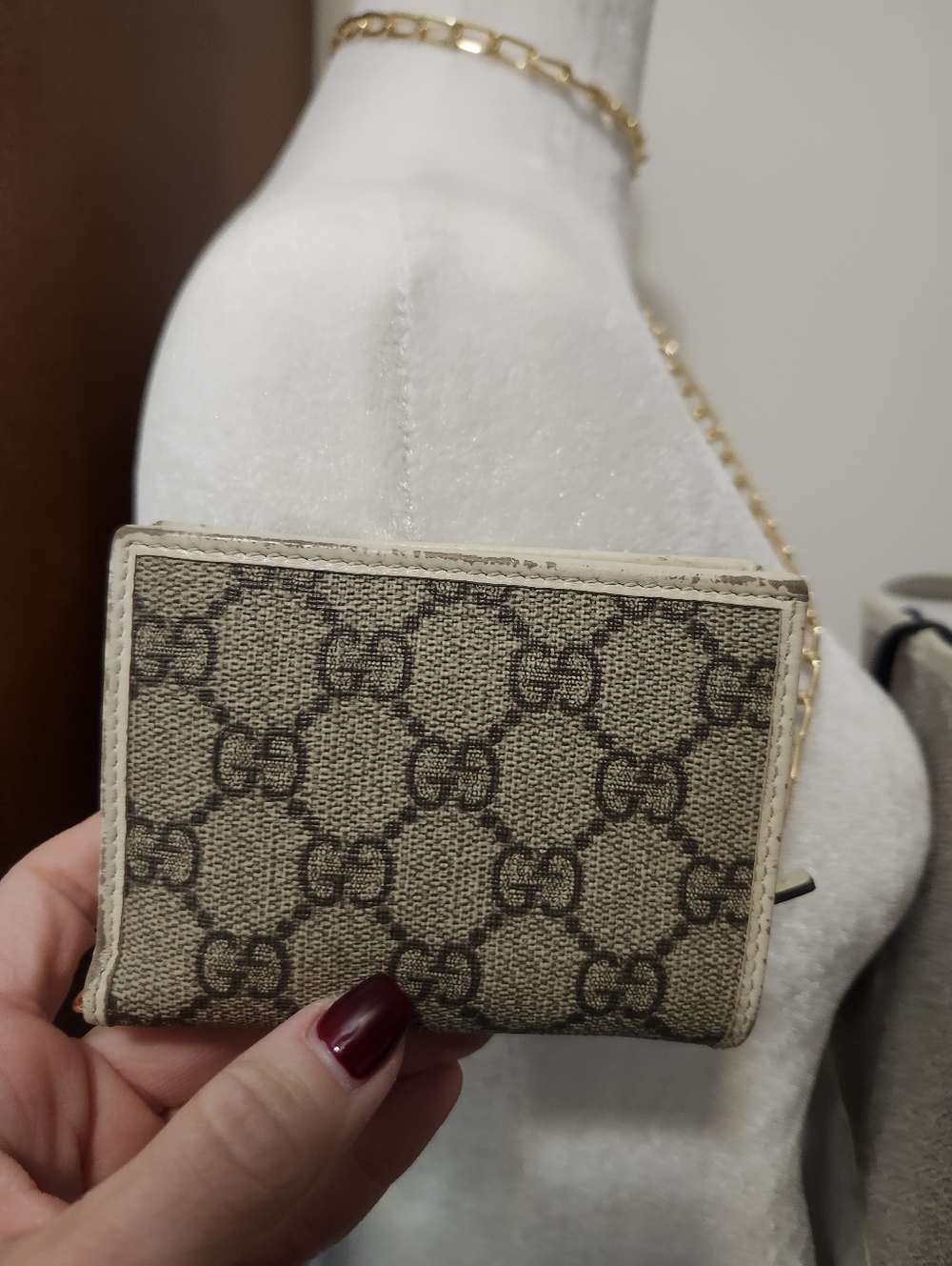 Gucci Mini Wallet Crossbody - Picture 10 of 12